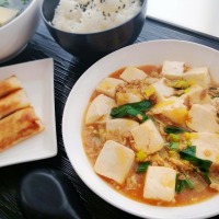 麻婆豆腐＆焼春巻き・筍スープ。実は桃山と惜しいチャレンジ