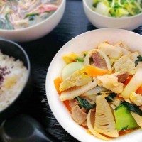 豚肉と筍の中華炒め＆春雨スープ・白菜ナムルと黒糖ようかん