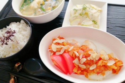 白身魚ソテー＆かき卵スープ・大根マリネとフリアンショコラ